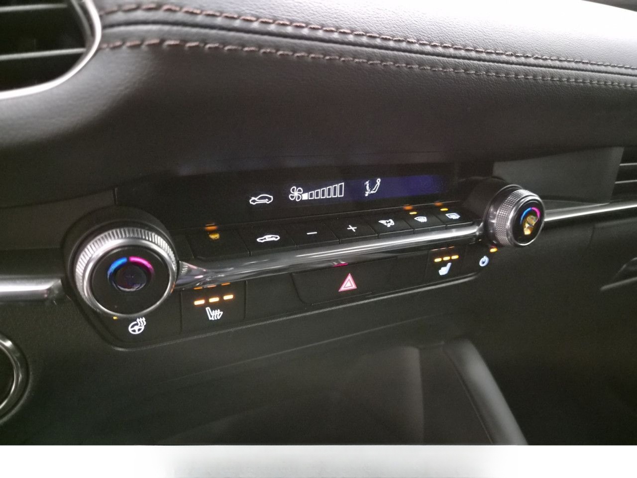 Mazda 3 5HB 2.5L e-SKYACTIV G 140ps 6AT FWD Navi ACC foto 19