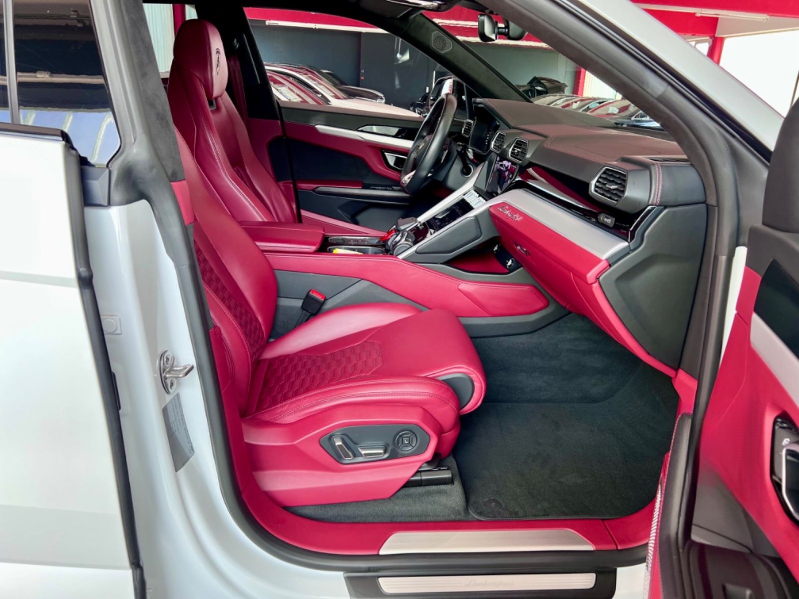 Lamborghini Urus Panorama Garantie B&O 360° ACC Hud Massage foto 19