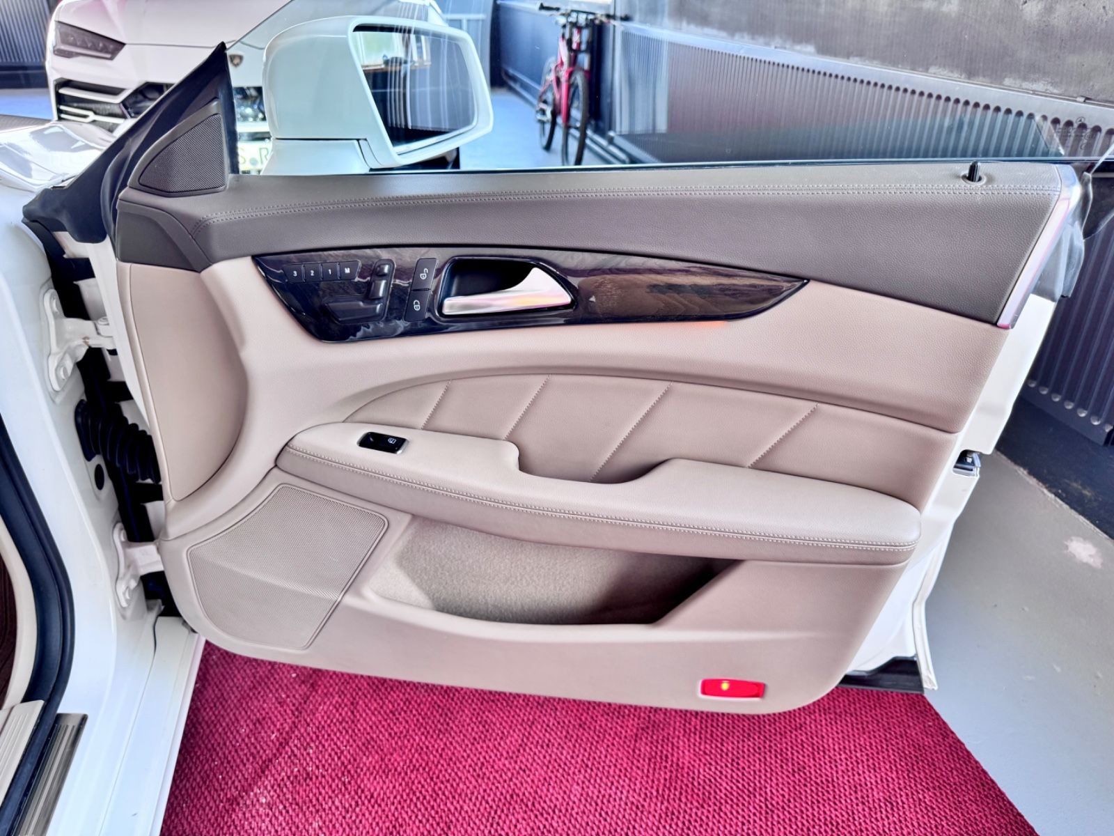 Mercedes-Benz CLS 350 SB 4Matic Glasdach ILS Airmatic AHK 19" foto 23