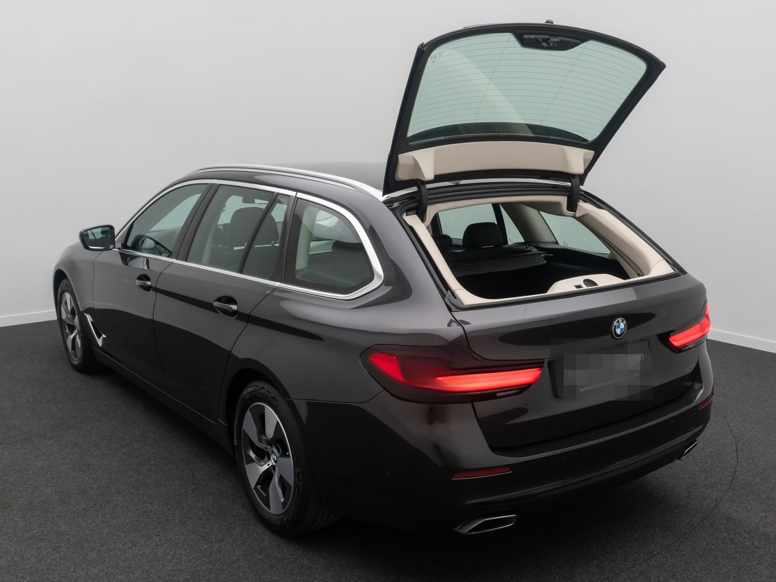 BMW 520d xD  Kamera Laser HUD DAB AHK Komfort Alarm foto 13