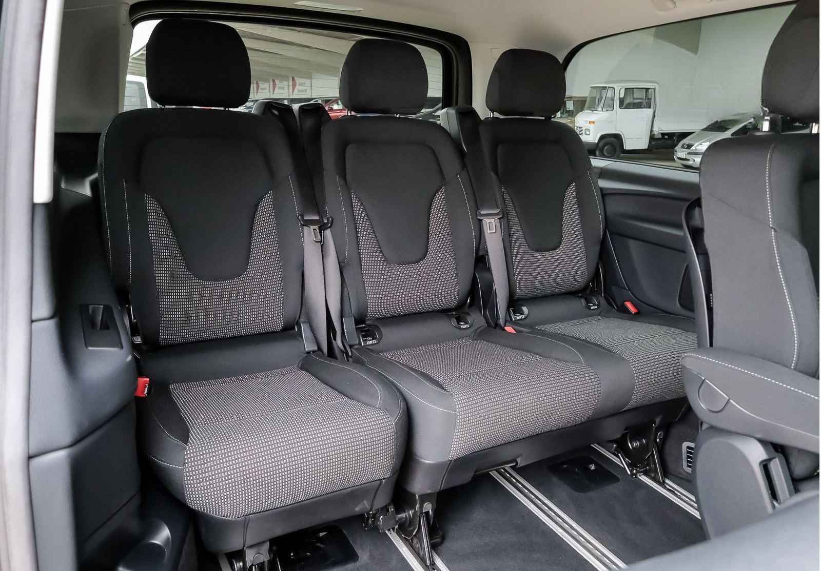 Mercedes-Benz EQV 300 lang,7-Sitze,2xel.Schiebetür,LED,2xKlima foto 13