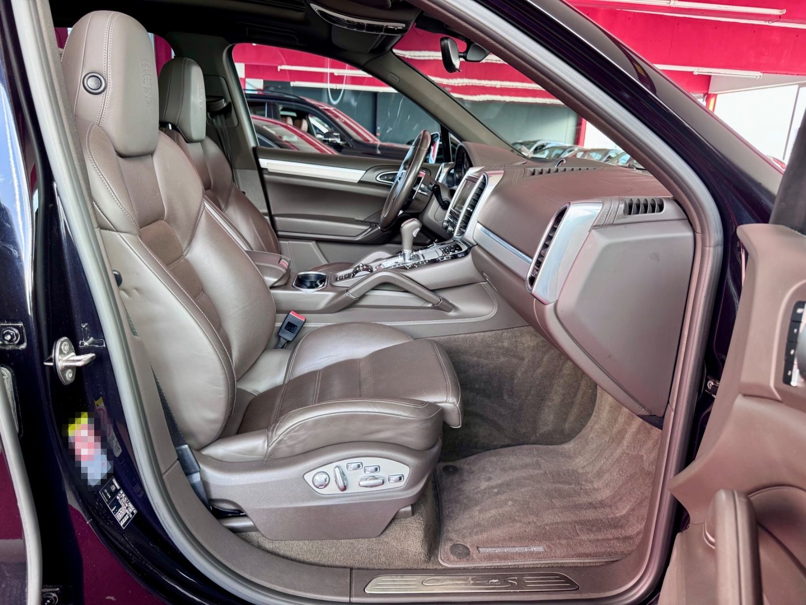 Porsche Cayenne S Pano Luft FondTV SportChrono 18Wege 21 foto 23