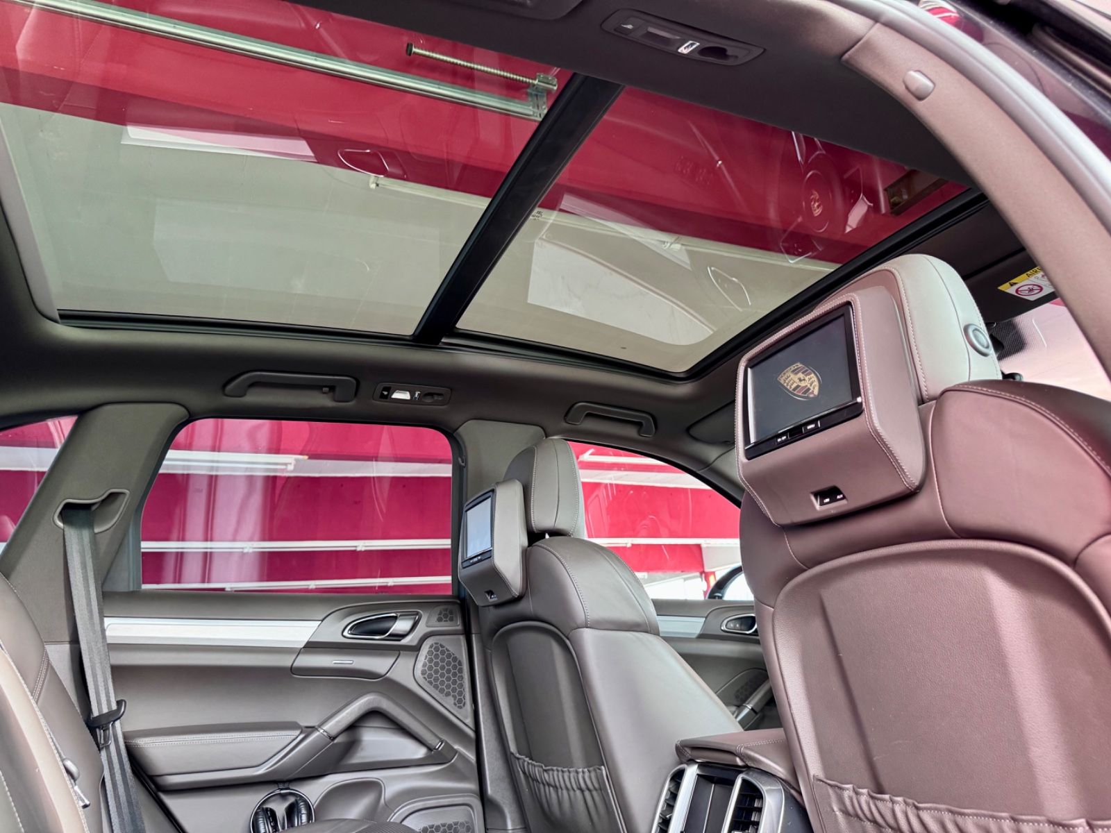 Porsche Cayenne S Pano Luft FondTV SportChrono 18Wege 21 foto 4