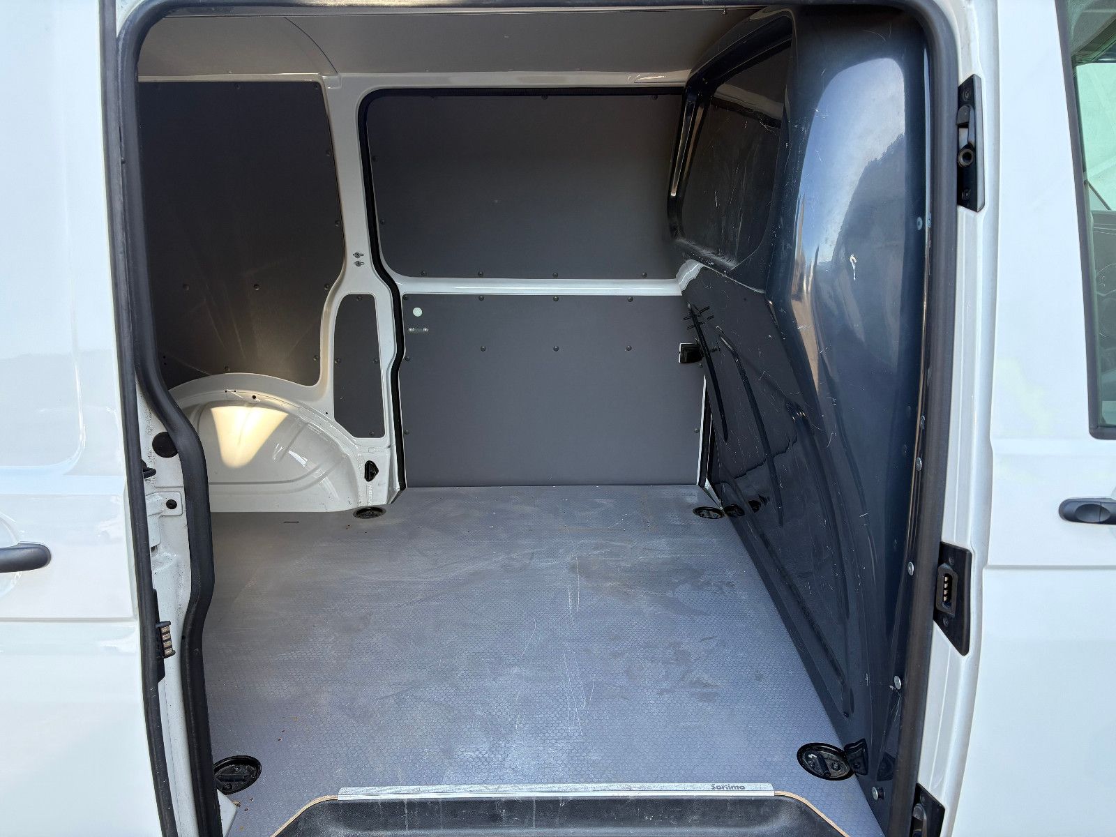 Volkswagen T6.1 Transporter, Standheizung, AHK, Sitzheizung foto 19