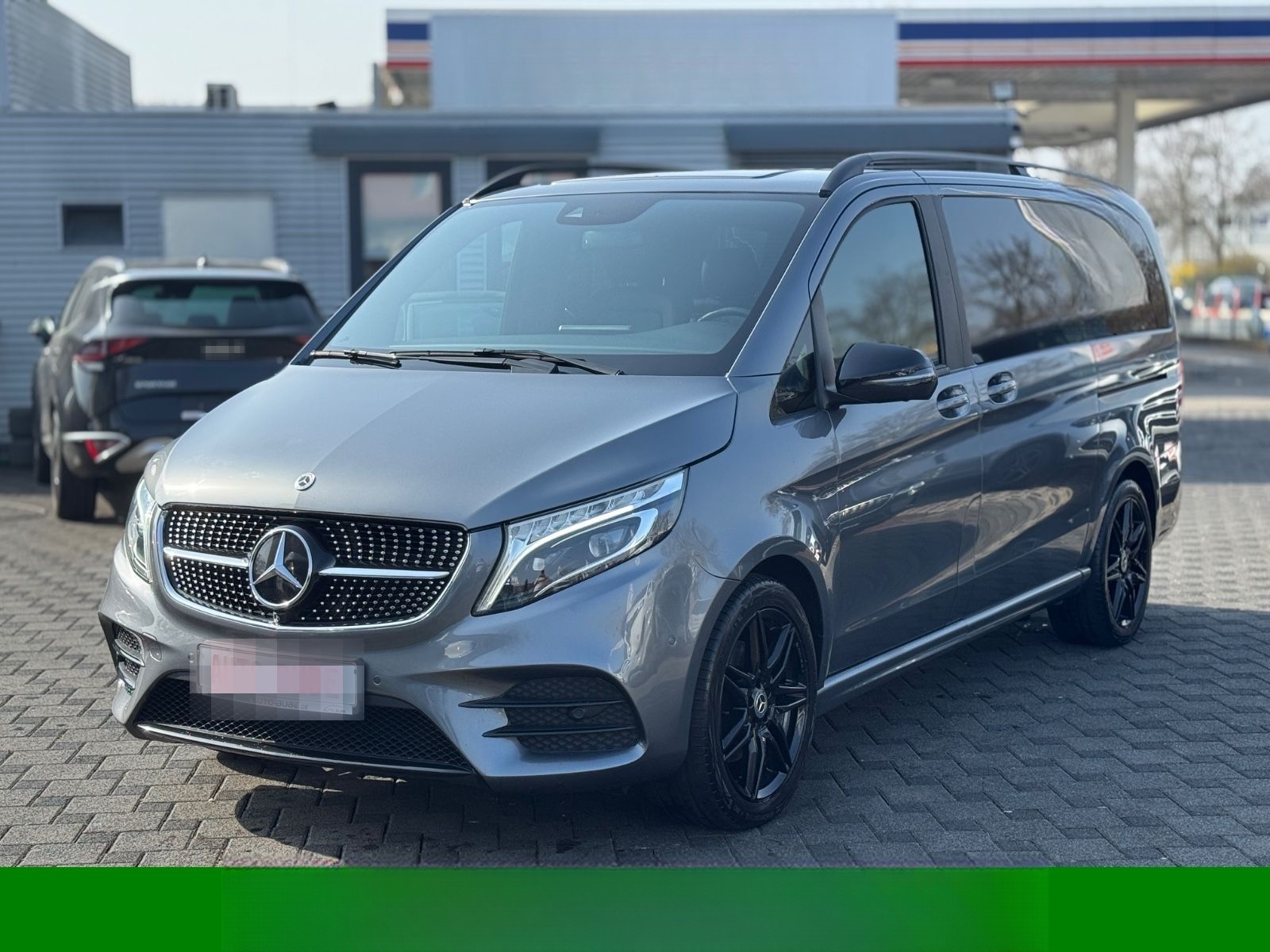 Mercedes-Benz V 300d AMG-LINE AVANTGARDE EDITION lang AIRMATIC foto 2