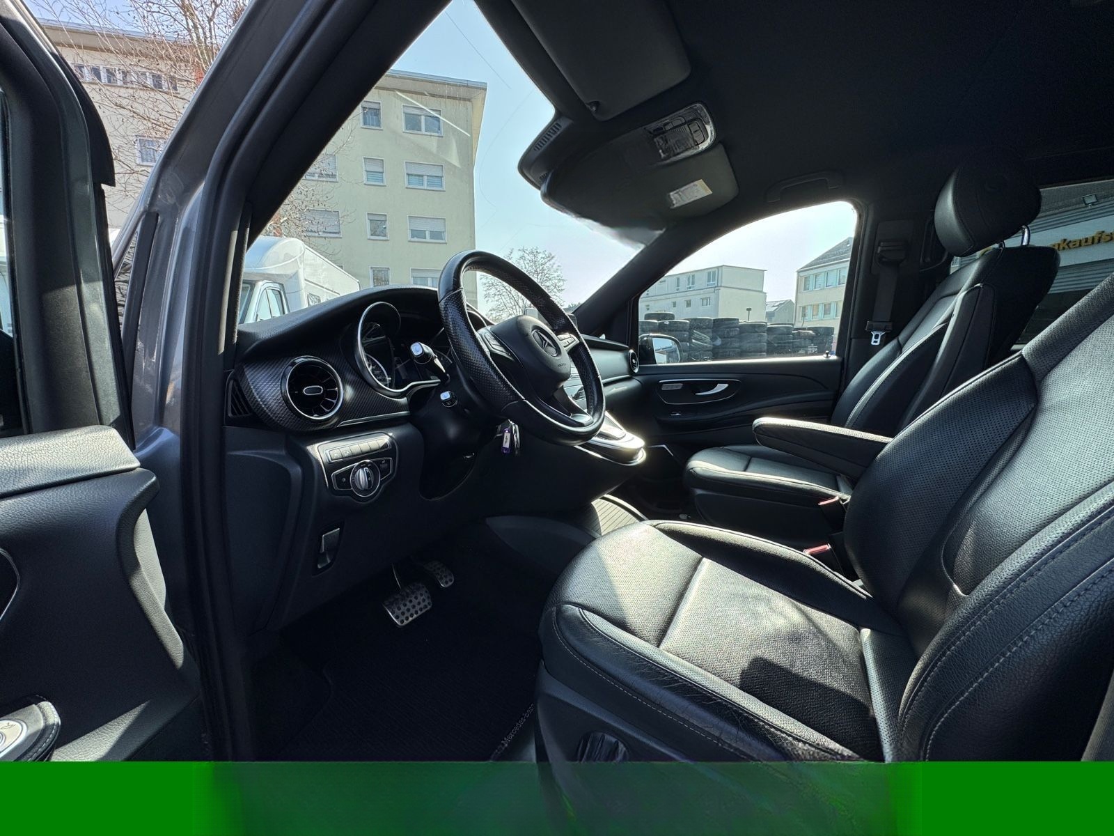 Mercedes-Benz V 300d AMG-LINE AVANTGARDE EDITION lang AIRMATIC foto 11