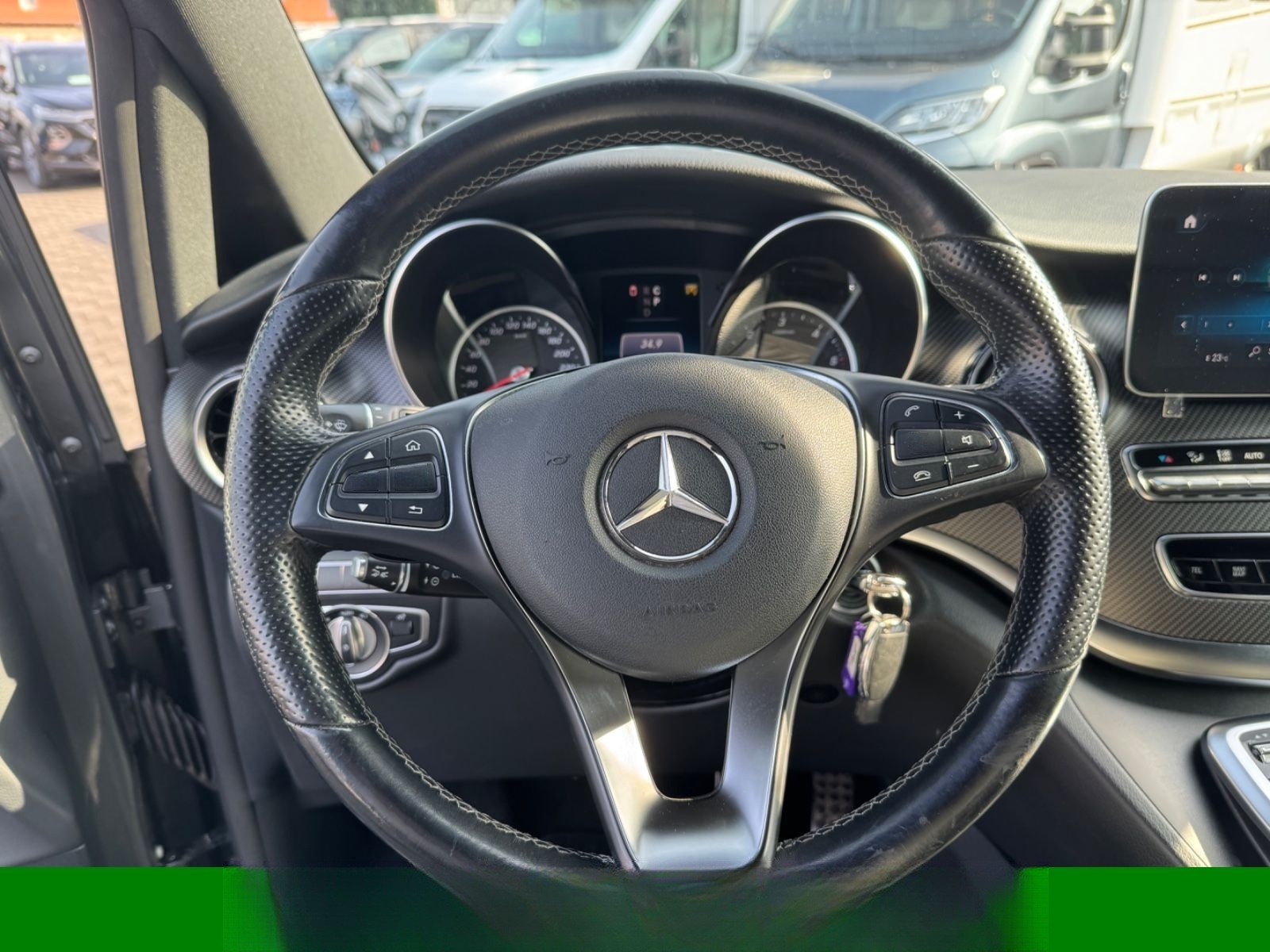 Mercedes-Benz V 300d AMG-LINE AVANTGARDE EDITION lang AIRMATIC foto 17