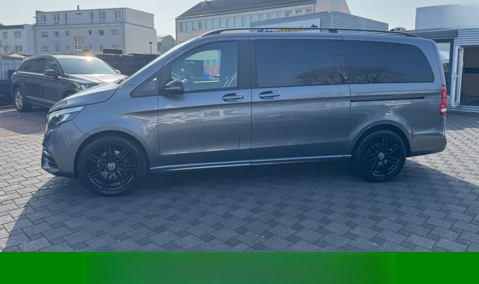 Mercedes-Benz V 300d AMG-LINE AVANTGARDE EDITION lang AIRMATIC foto 3
