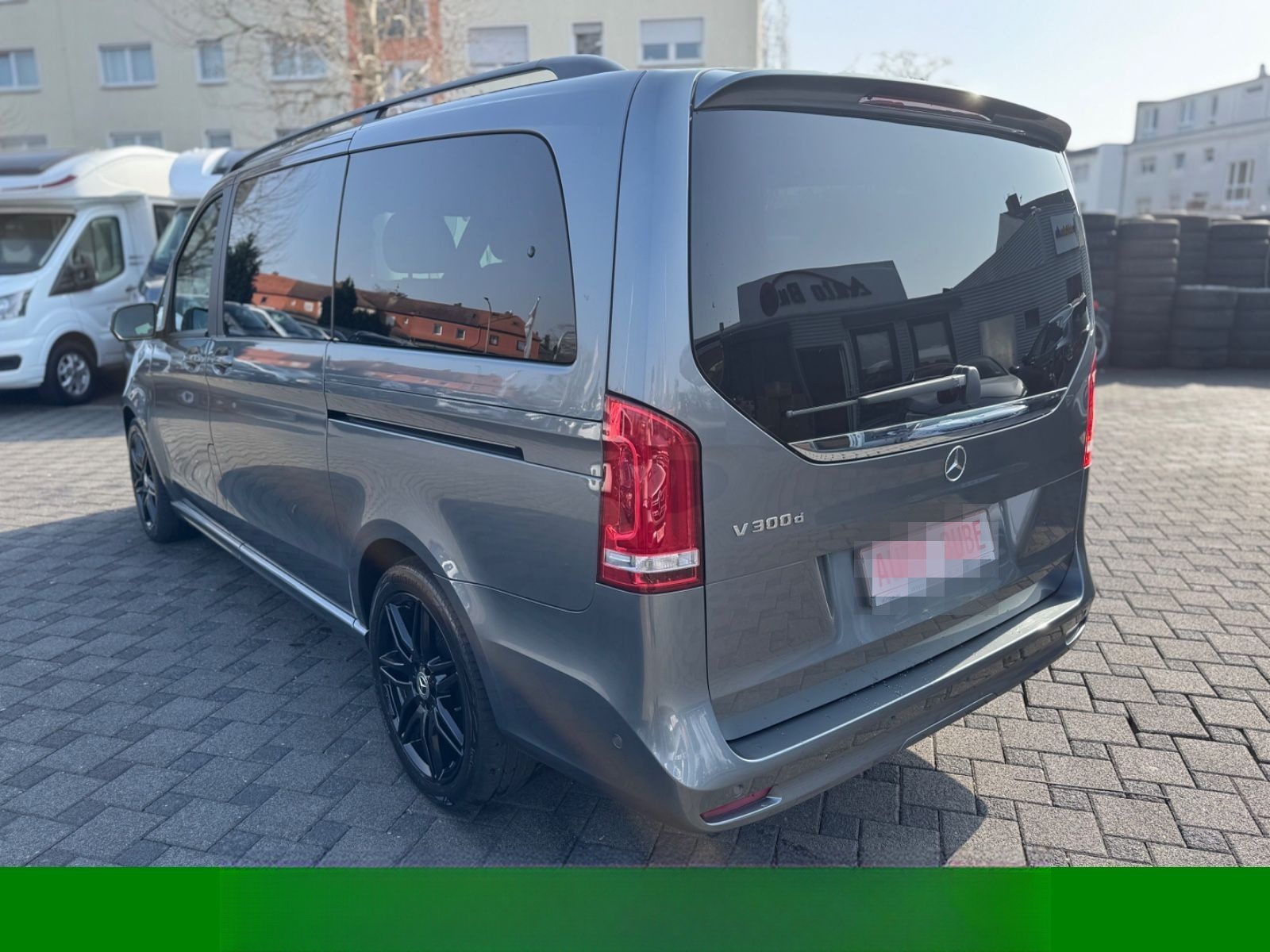 Mercedes-Benz V 300d AMG-LINE AVANTGARDE EDITION lang AIRMATIC foto 4
