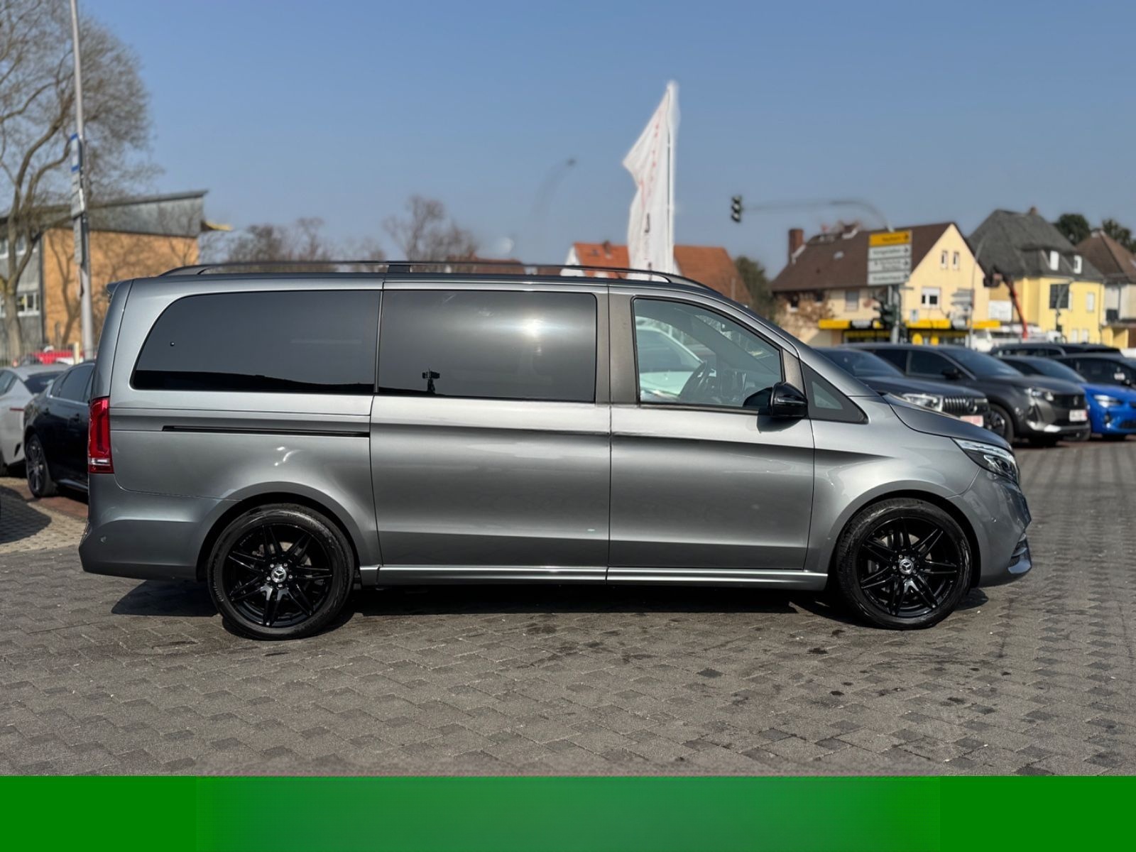 Mercedes-Benz V 300d AMG-LINE AVANTGARDE EDITION lang AIRMATIC foto 7