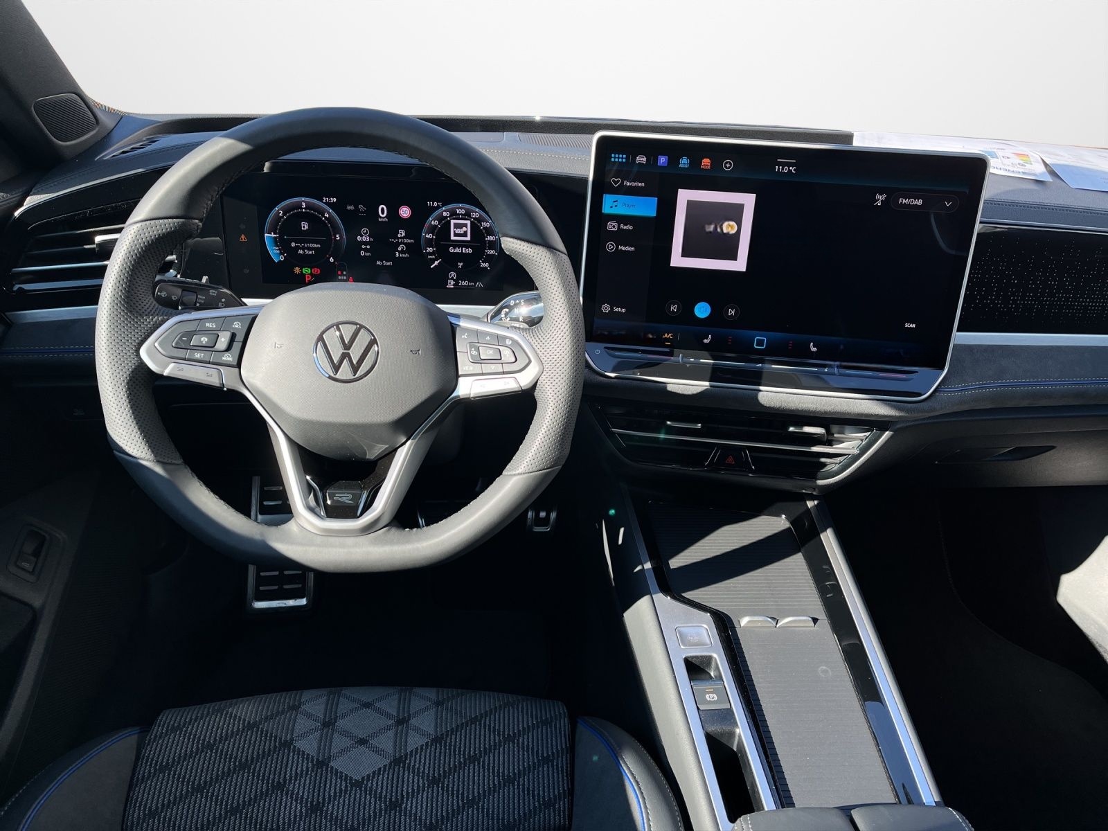 Volkswagen Passat Variant 2.0 TDI DSG 4M R-Line  HeadUp Pan foto 9