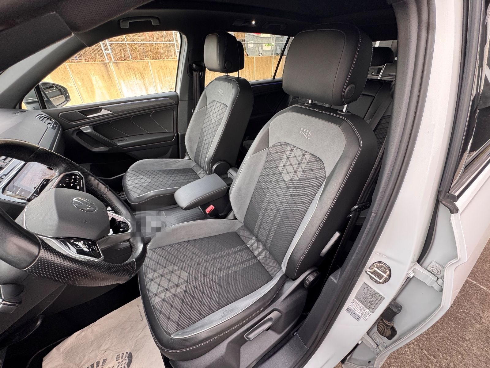 Volkswagen Tiguan Allspace R-Line 4Motion Garantie 2028 foto 23