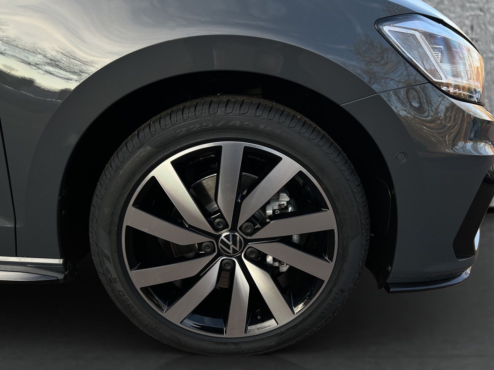 Volkswagen Touran 2.0 TDI Comfortline  DSG foto 22