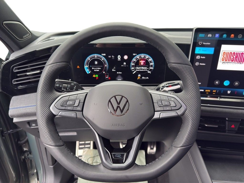 Volkswagen Tiguan 2.0 TDI DSG 4Motion R-Line DCC AHK*PANO*H foto 13
