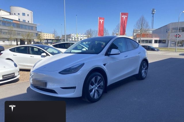 Tesla Model Y Long Range AWD foto 2