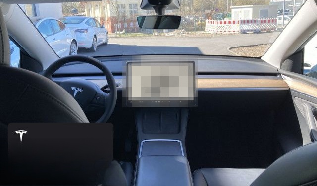 Tesla Model Y Long Range AWD foto 14