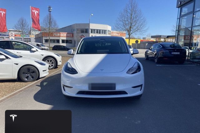 Tesla Model Y Long Range AWD foto 3