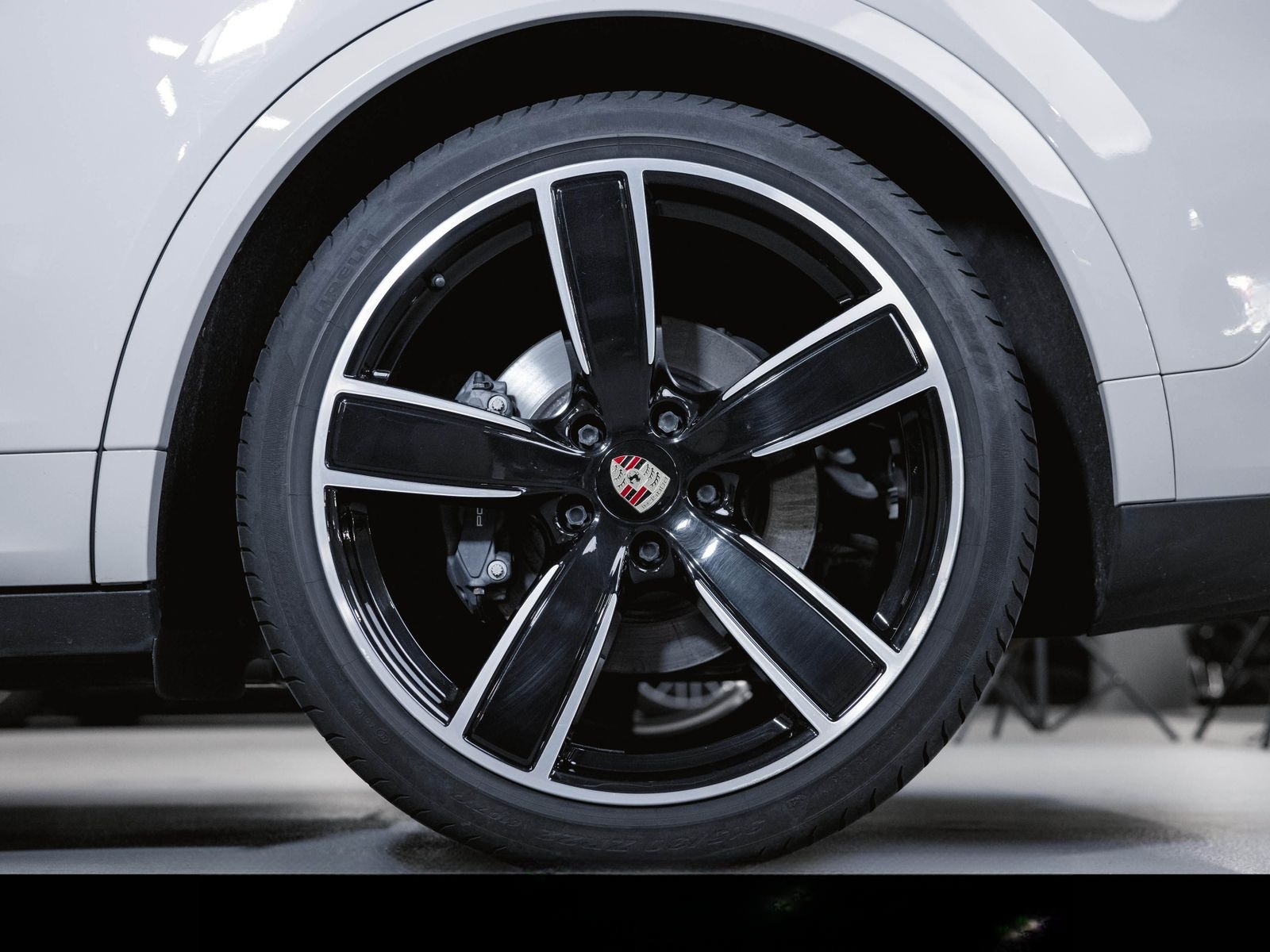Porsche Cayenne E-Hybrid Panoramadach Luftfederung 22Zol foto 11
