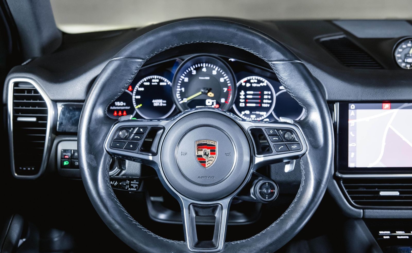 Porsche Cayenne E-Hybrid Panoramadach Luftfederung 22Zol foto 18
