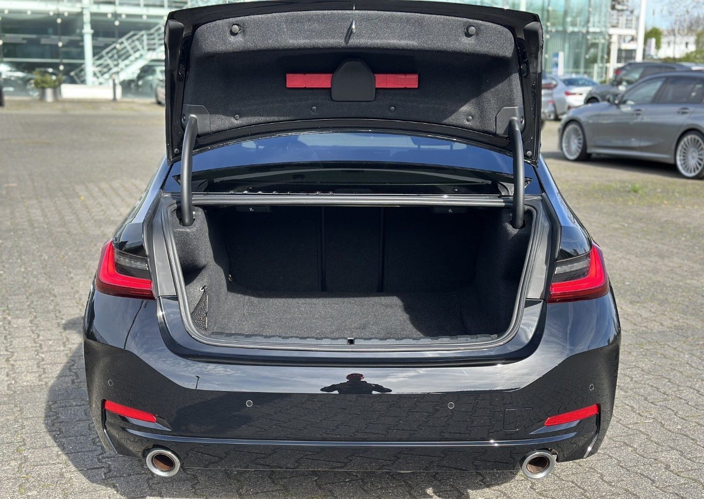 BMW 330i Limousine HiFi DAB LED RFK Tempomat Shz foto 7