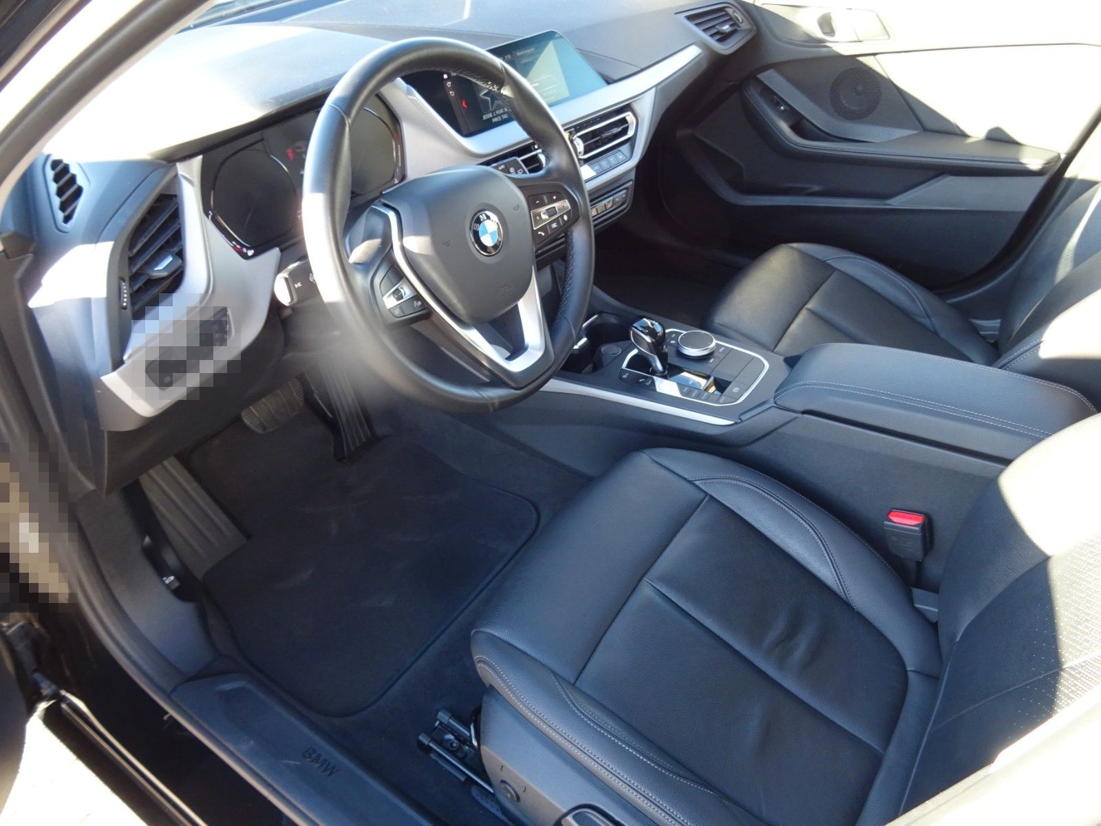 BMW Limousine 118 i foto 9