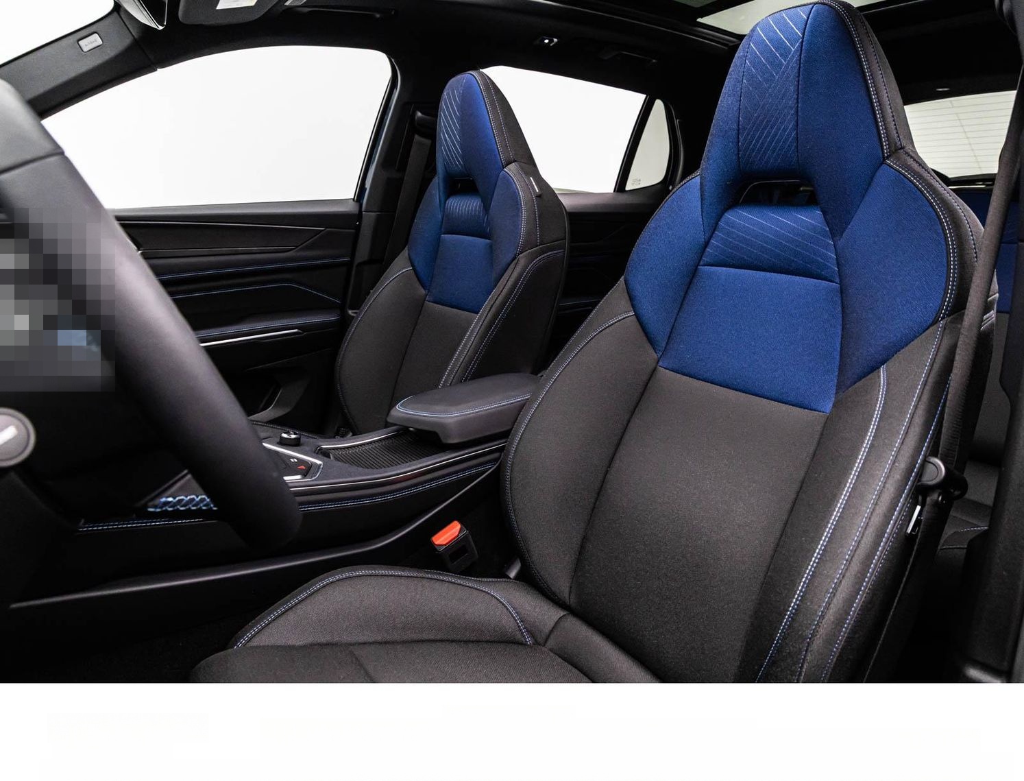 Lynk&Co LYNK & CO 01 1.5T PHEV 6.6kW ACC/TOTW/PANO/360° foto 15