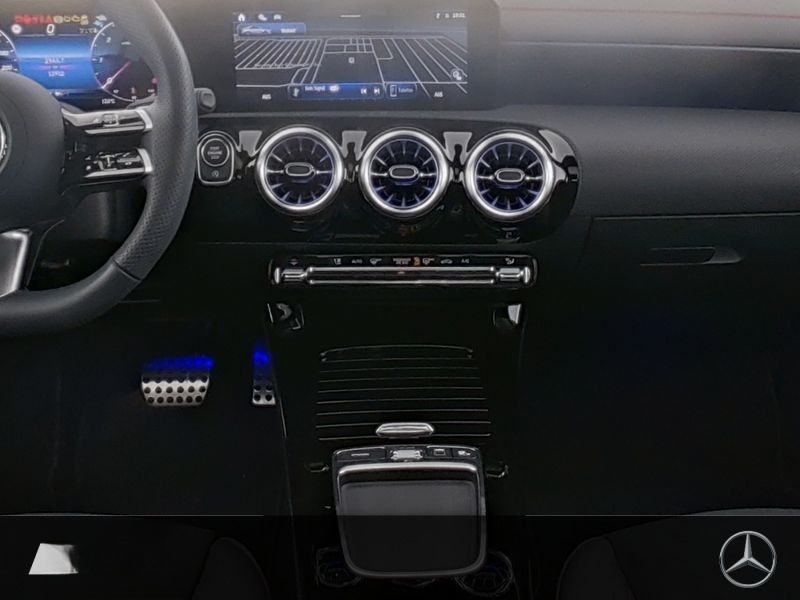 Mercedes-Benz CLA 200 d Coupé AMG PANO KEYL AMBI KAM LED foto 10
