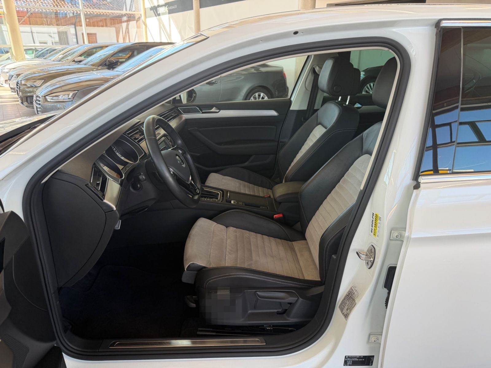 Volkswagen Passat Lim. 2.0TDI DSG R-LINE LED ACC foto 14