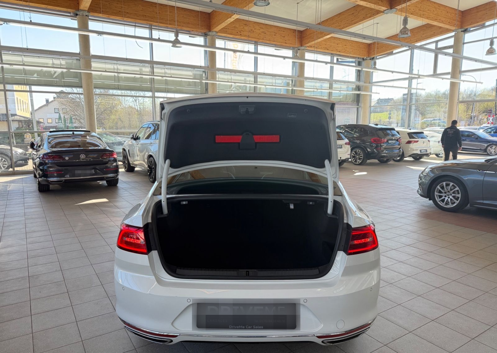 Volkswagen Passat Lim. 2.0TDI DSG R-LINE LED ACC foto 10