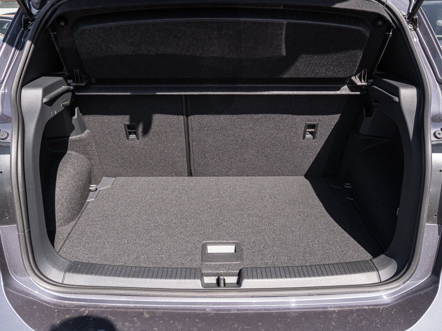 Volkswagen T-Cross 1.0 TSI DSG R-Line LED MATRIX ALU PARKAS foto 17
