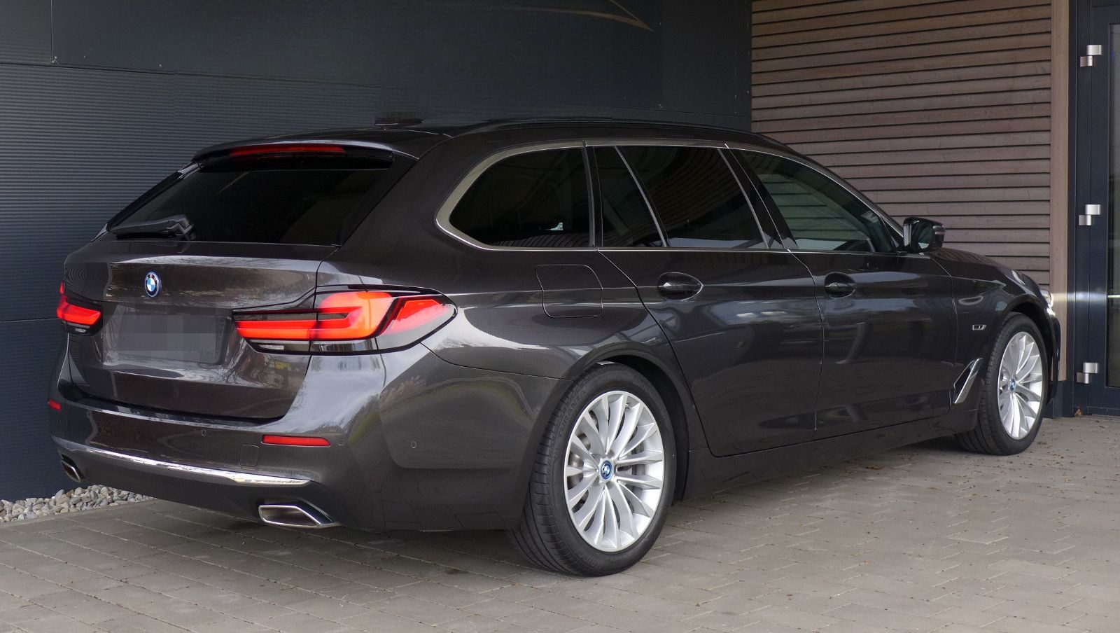 BMW 530e Touring Luxury Line/Pano.D/Driv.Assist Prof foto 5