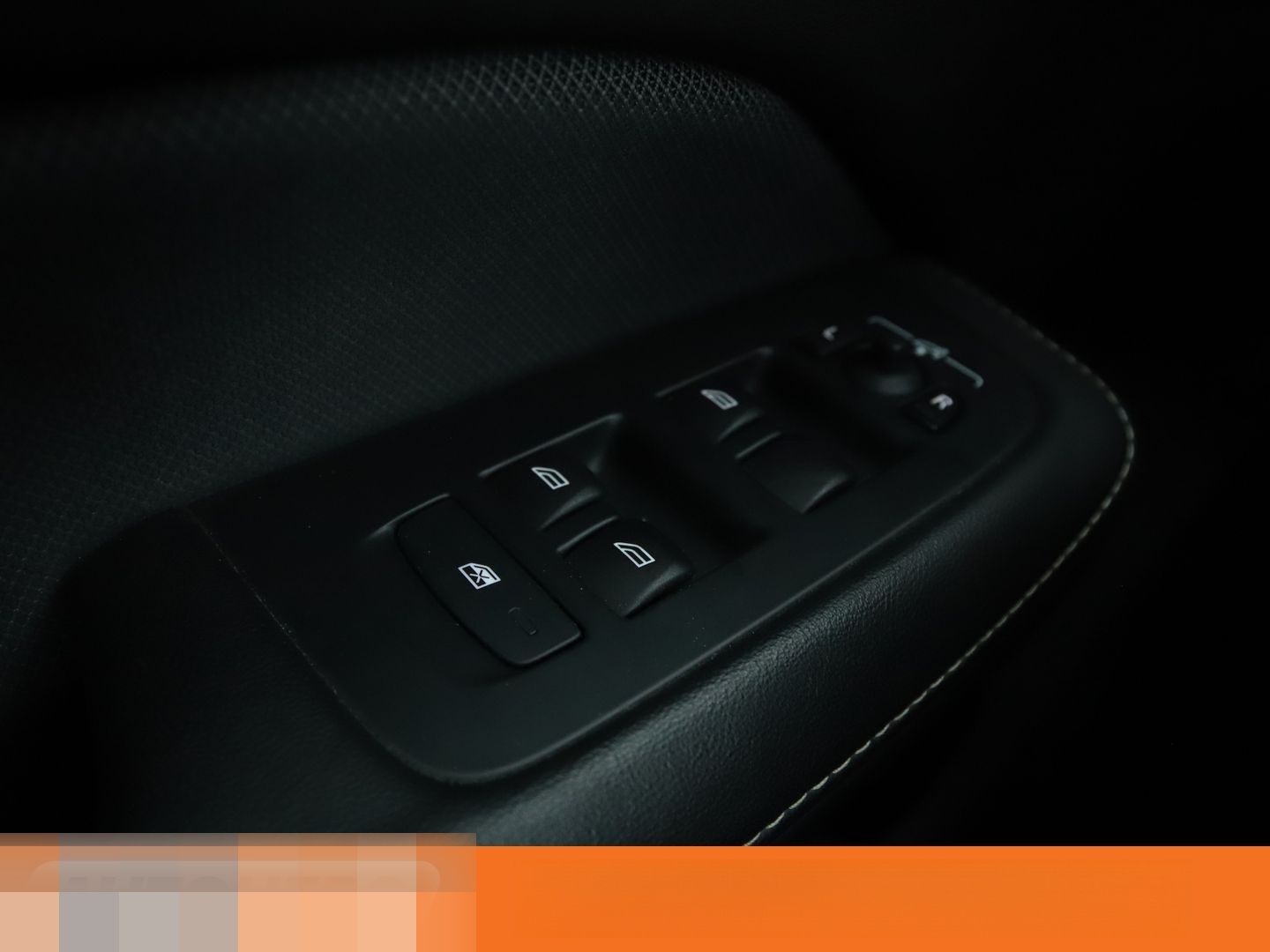 Volvo 2.0 T8 Plug-in Hybrid R Design AWD Aut.*NAV*HUD* foto 25