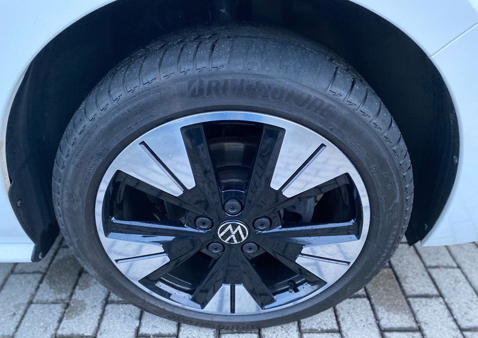 Volkswagen T7 Multivan Life DSG Navi LED Tisch foto 13