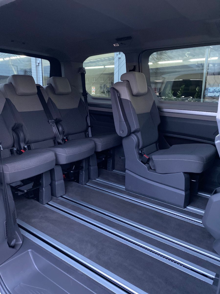 Volkswagen T7 Multivan Life DSG Navi LED Tisch foto 9