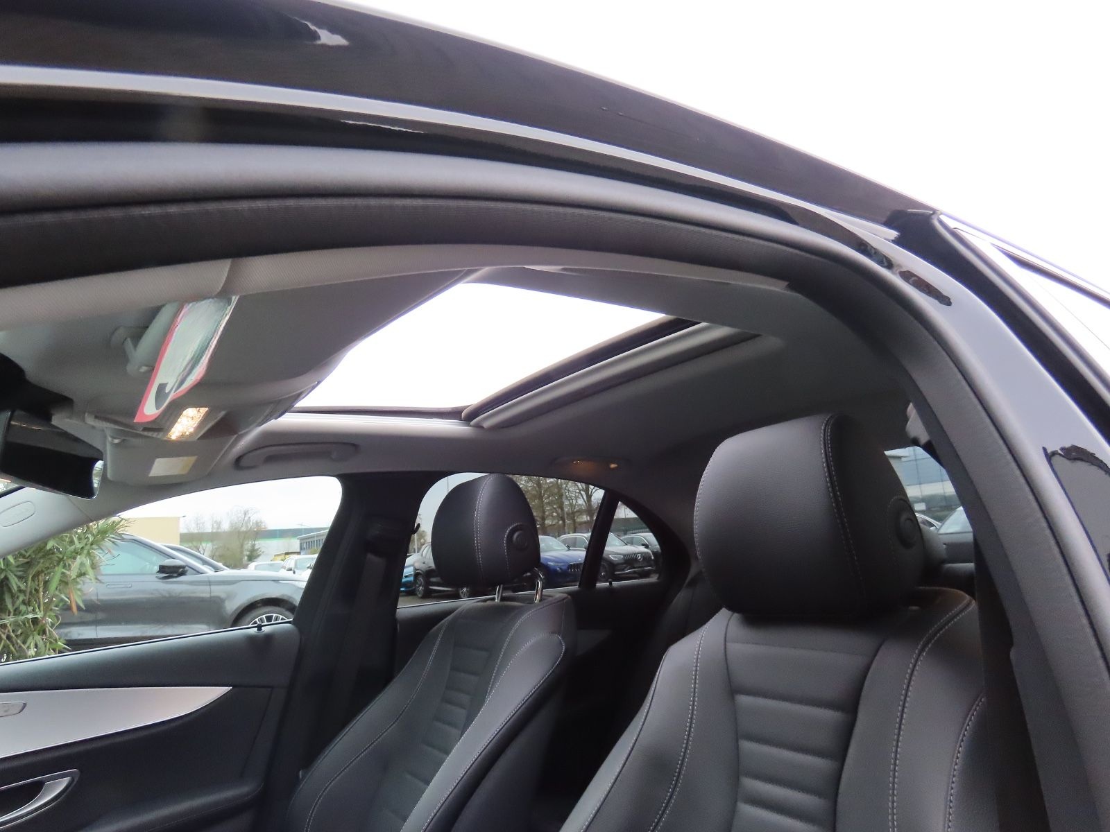 Mercedes-Benz E 220d Avantgarde Leder Ambiente Schiebedach foto 6