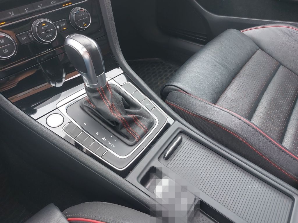 Volkswagen Golf GTI DSG PANO Leder REMUS MAM Felgen SHZ PDC foto 18