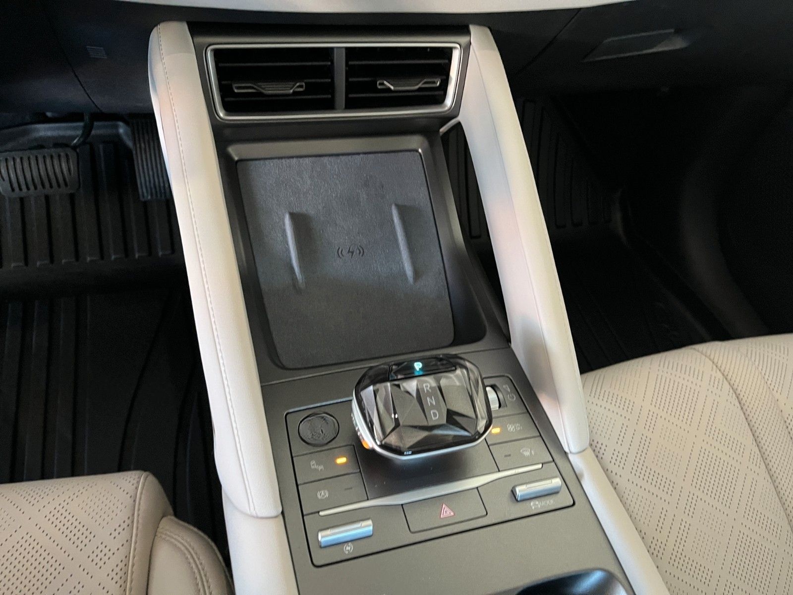 BYD ATTO 2 Boost/PANO-DA/ACC/LEDER/360°/SHZ/ foto 12