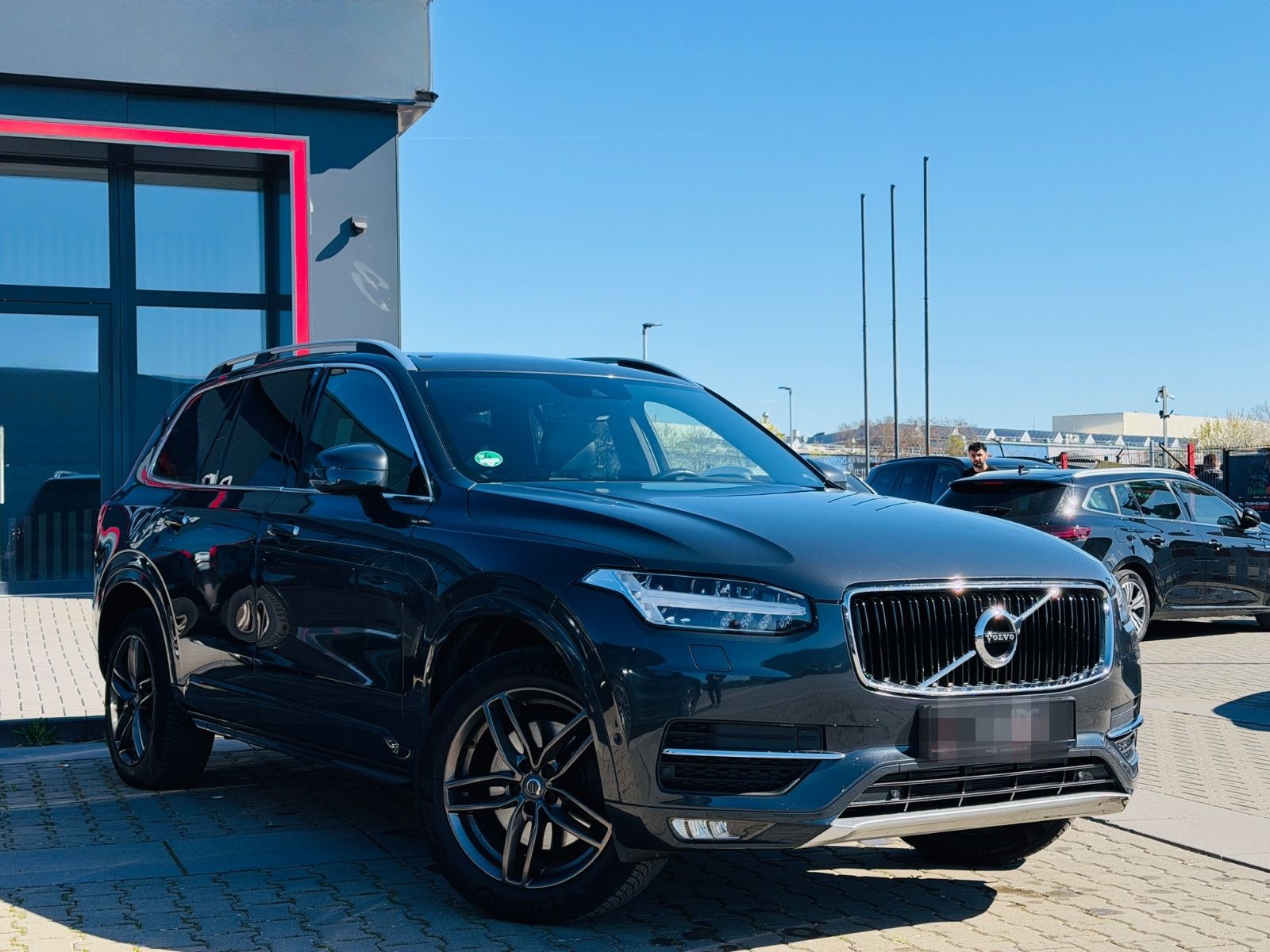 Volvo XC90 Momentum AWD 7 Sitzer foto 3