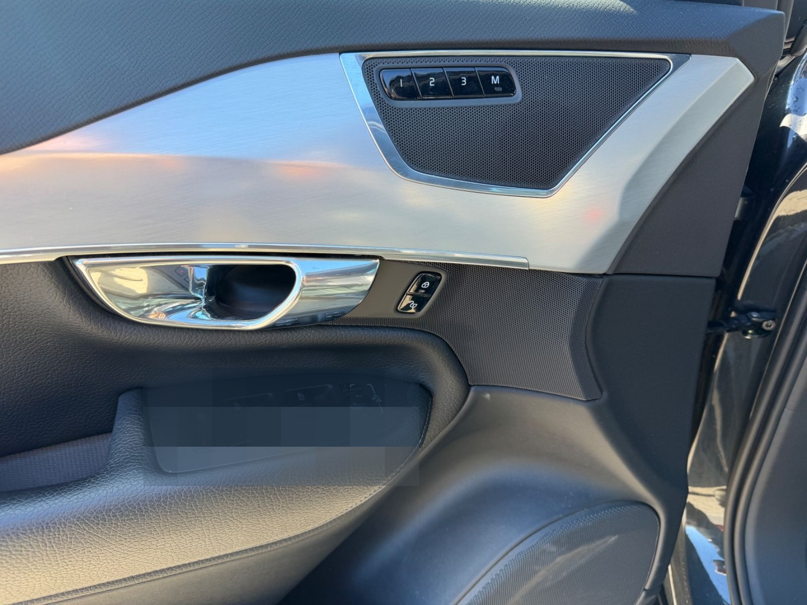 Volvo XC90 Momentum AWD 7 Sitzer foto 22