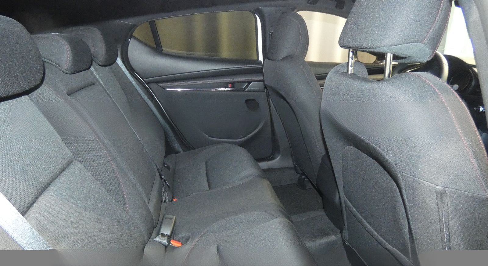 Mazda 3 e-SKYACTIV G 140 2,5 Ltr. Homura foto 8