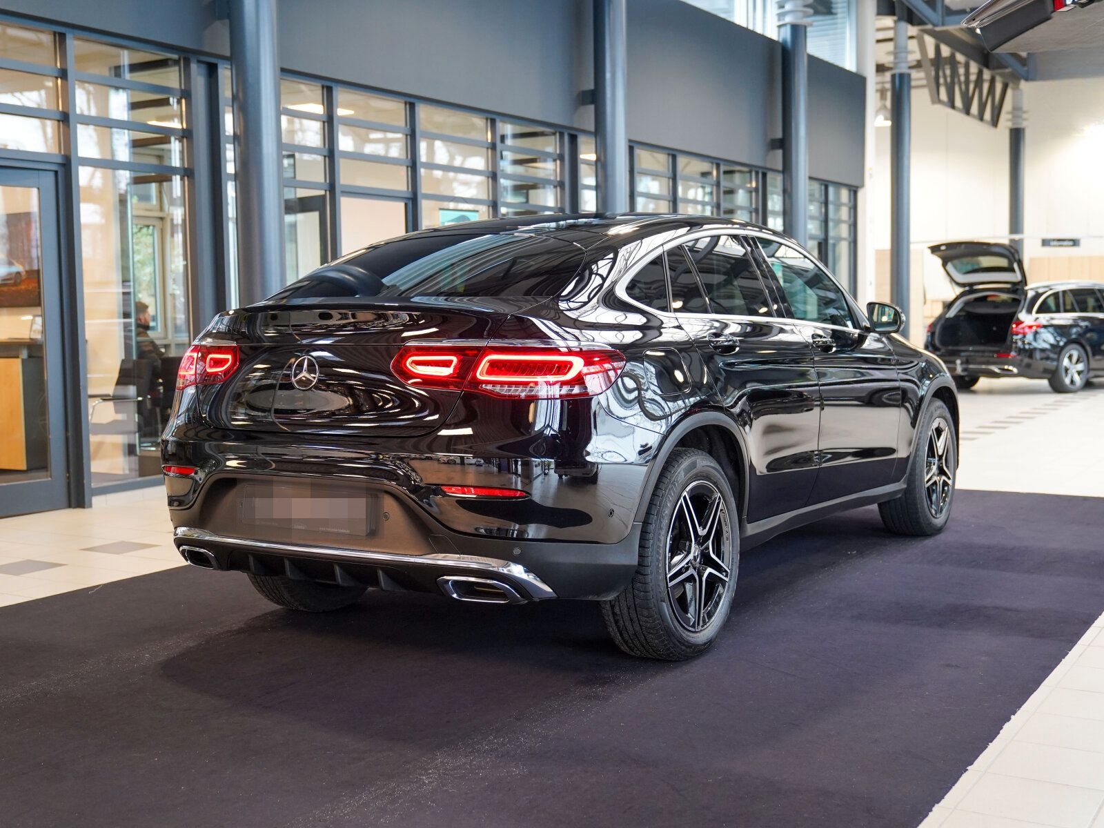 Mercedes-Benz GLC 200 4M Coupé AMG Line DISTRO Schiebedach 360 foto 3