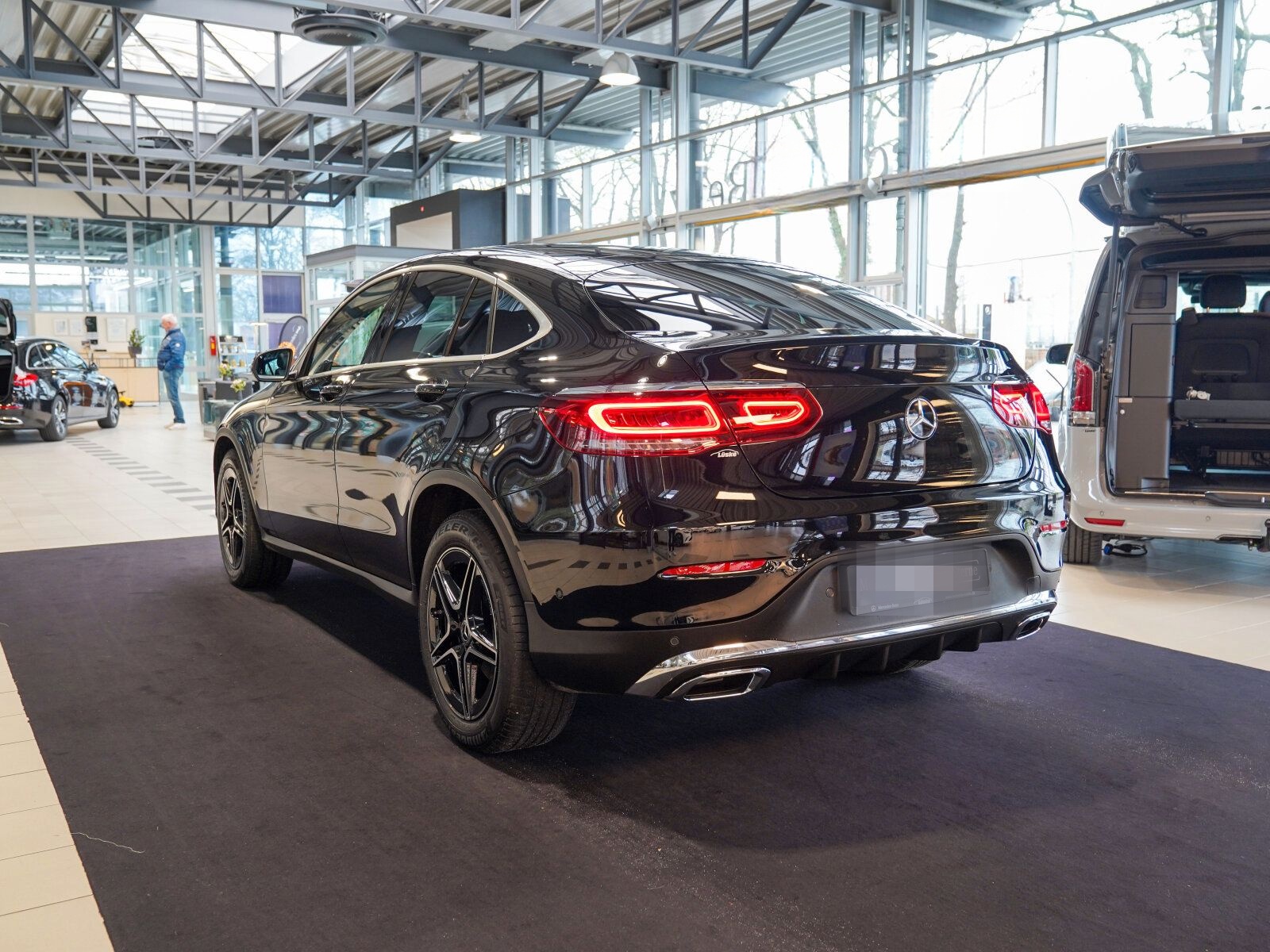 Mercedes-Benz GLC 200 4M Coupé AMG Line DISTRO Schiebedach 360 foto 4