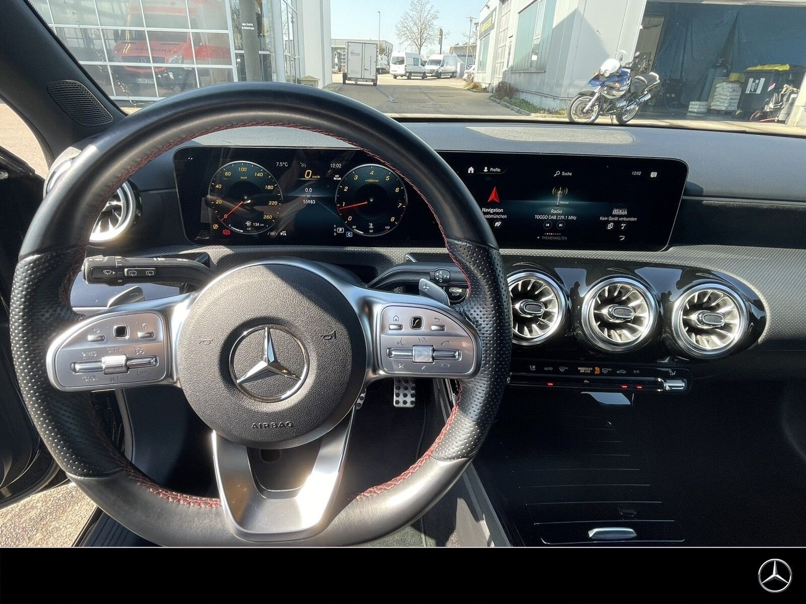 Mercedes-Benz A 200 AMG Night 19Zoll 7G LED Kam Business Ambi foto 9
