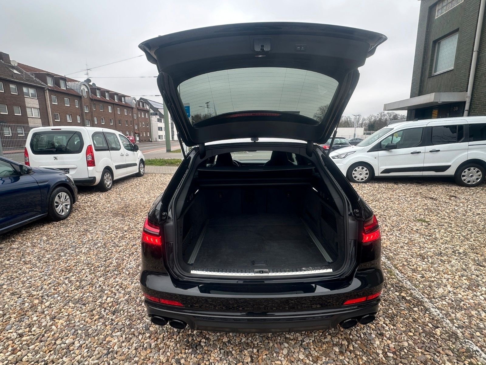 Audi S6 Avant 3.0TDI quattro SLine Voll /Optik Paket foto 21