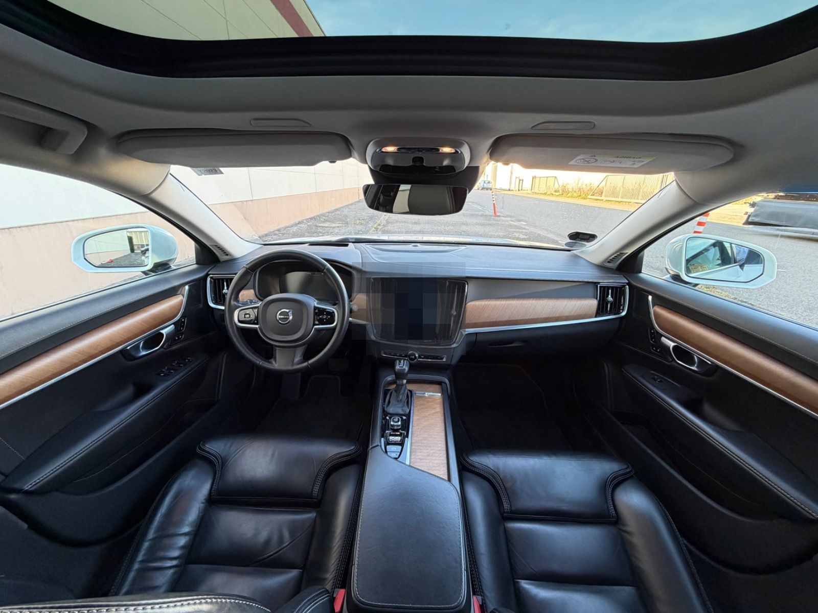 Volvo V90 D4 Inscription HUD+PANO+AHK+harman/kard.+DAB foto 7