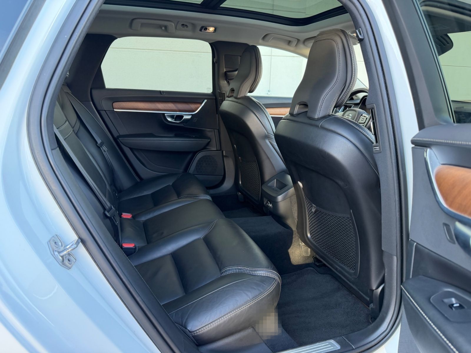 Volvo V90 D4 Inscription HUD+PANO+AHK+harman/kard.+DAB foto 8