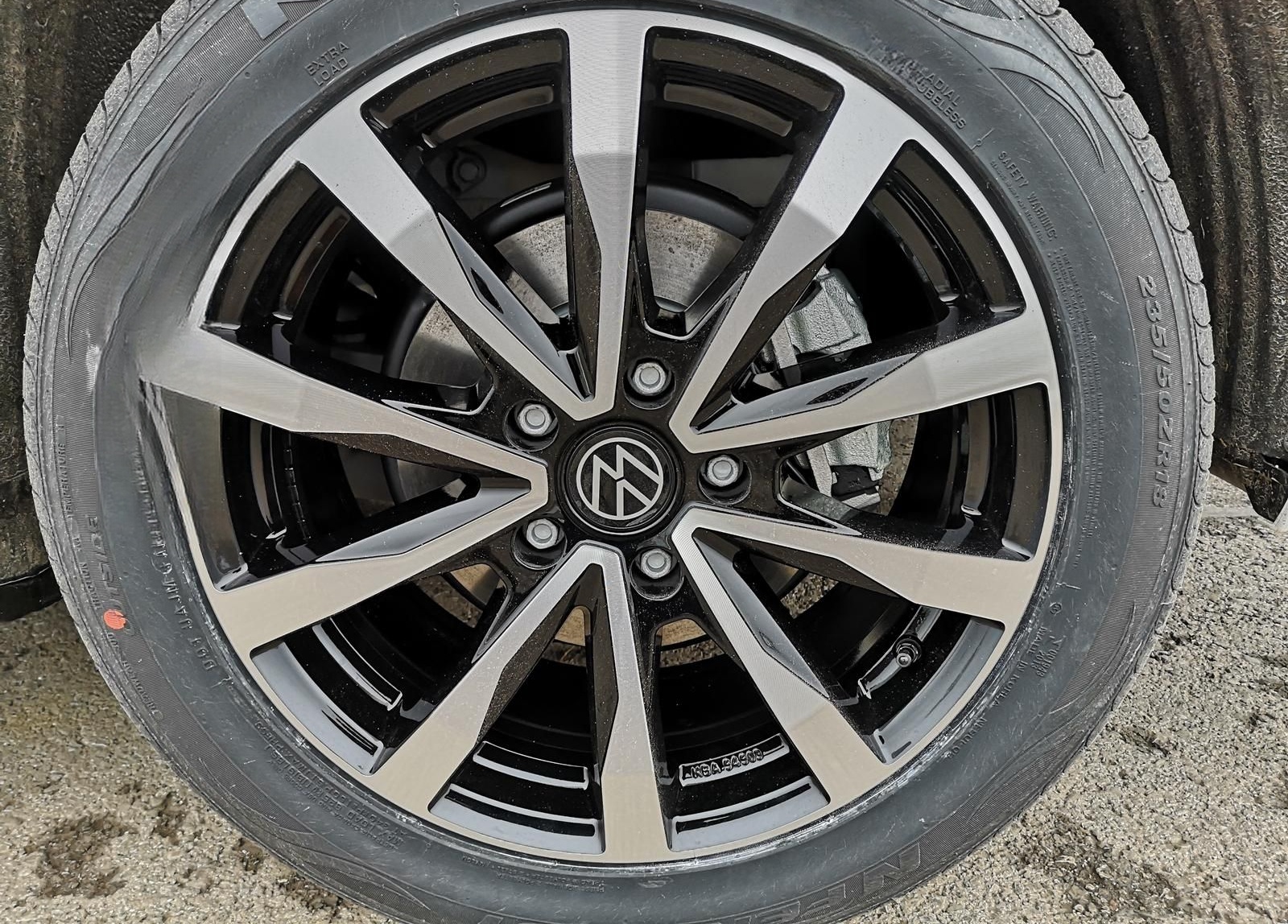 Volkswagen T7 Multivan 2,0TDI DSG Sport Edition Komfort LÜ  foto 3