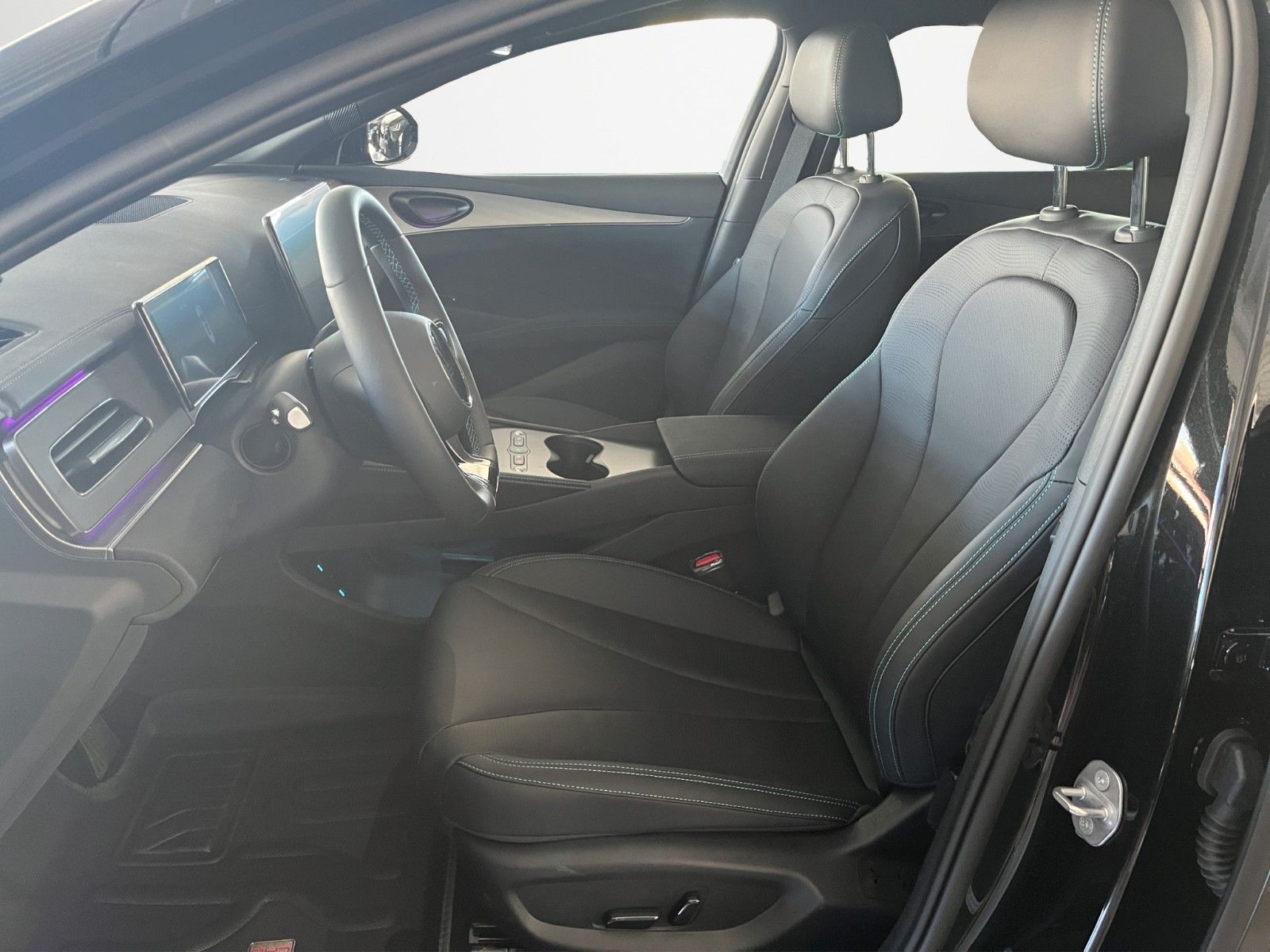 BYD SEAL 6 DM-i TOURING Comfort/360°/HUD/SHZ/PANO-DA foto 6