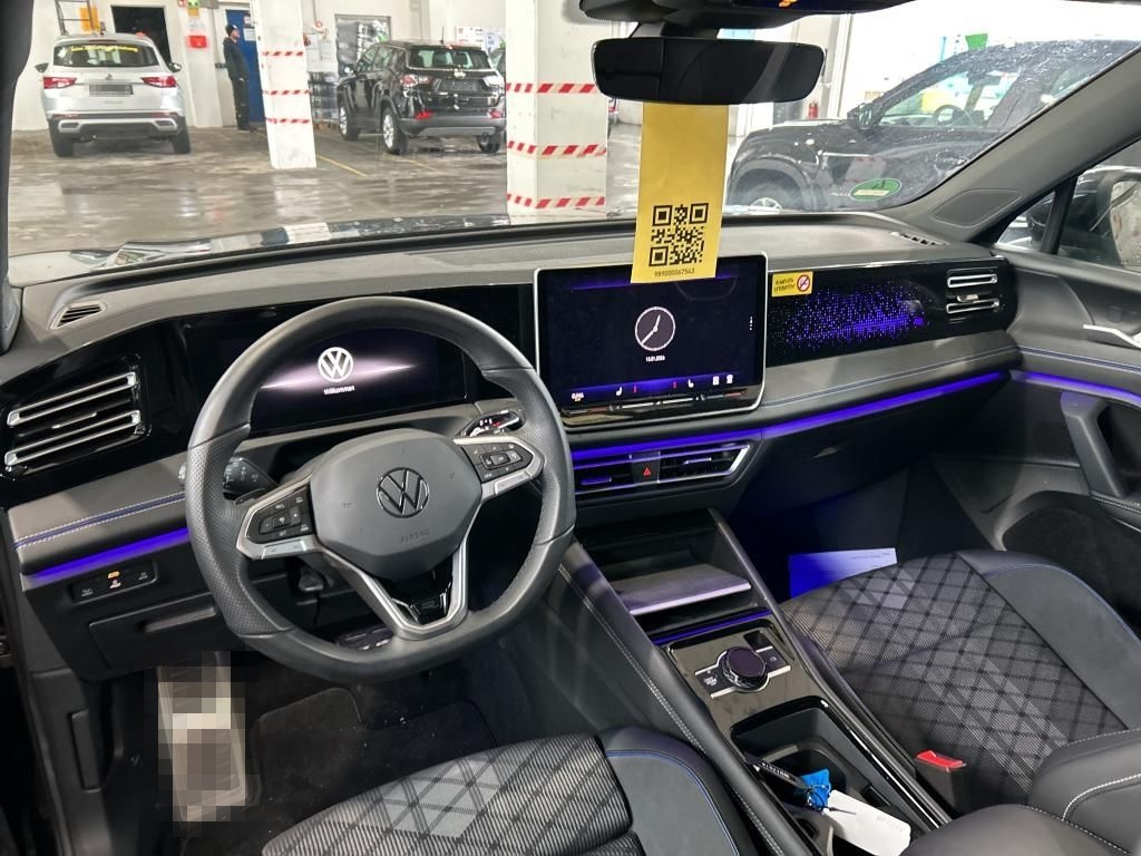 Volkswagen Tiguan R-Line 1,5 eTSI/Matrix LED/SHZ/360°Kamera foto 6