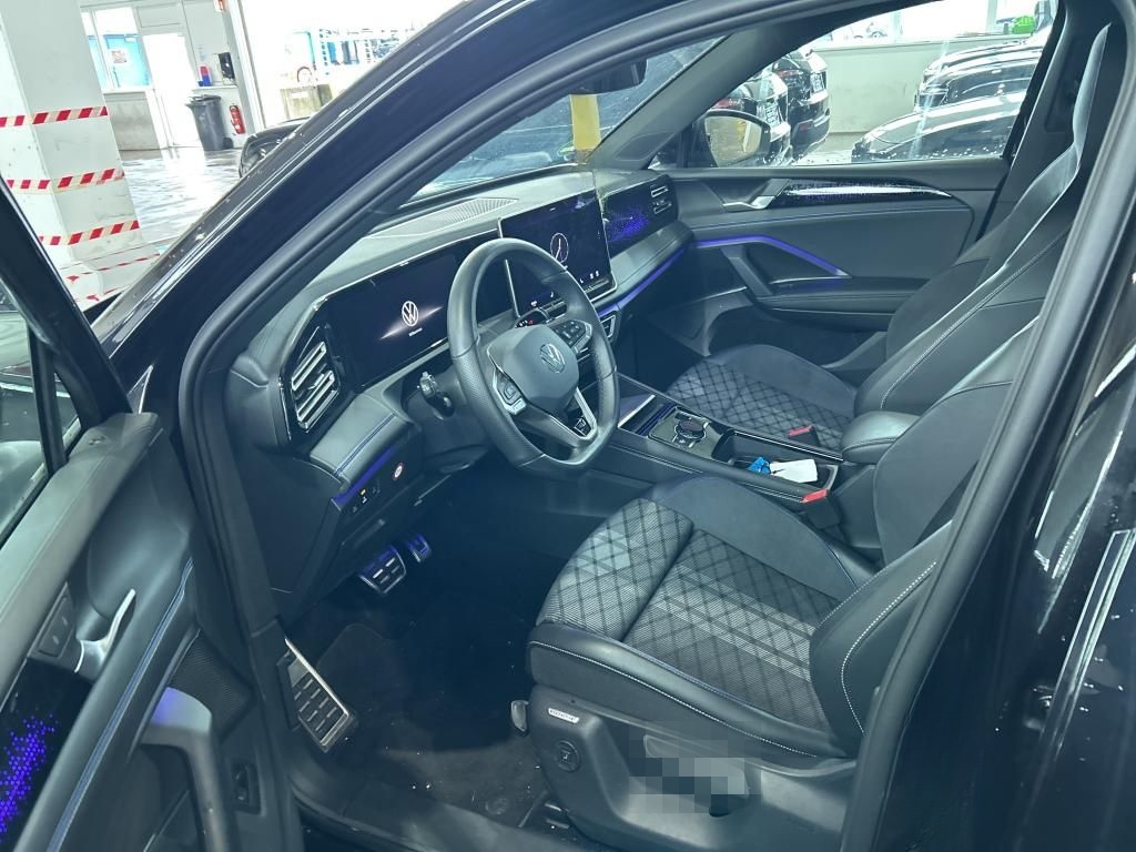 Volkswagen Tiguan R-Line 1,5 eTSI/Matrix LED/SHZ/360°Kamera foto 7